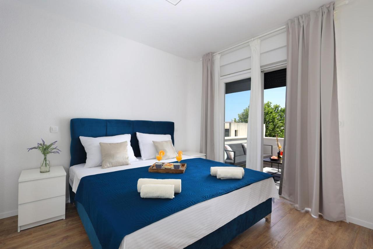 Bonaca Apartments With Terrace And Private Parking Kaštela Exteriér fotografie