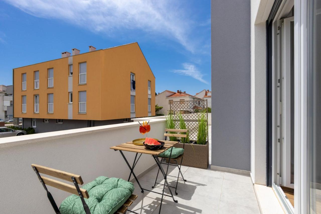 Bonaca Apartments With Terrace And Private Parking Kaštela Exteriér fotografie